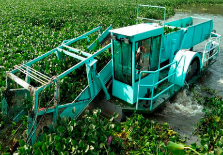 Aquatic Weed Harvesters