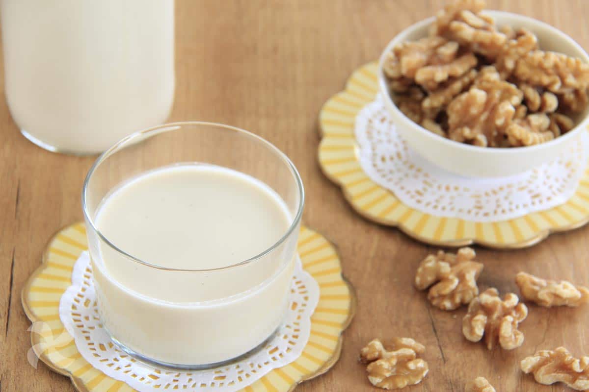 Flavored Walnut Milk